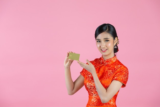 六合彩彩票绿波的魅力展示